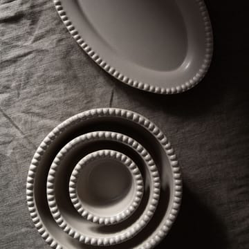 Daria serveringsfat 35 cm keramikk - Sand - PotteryJo